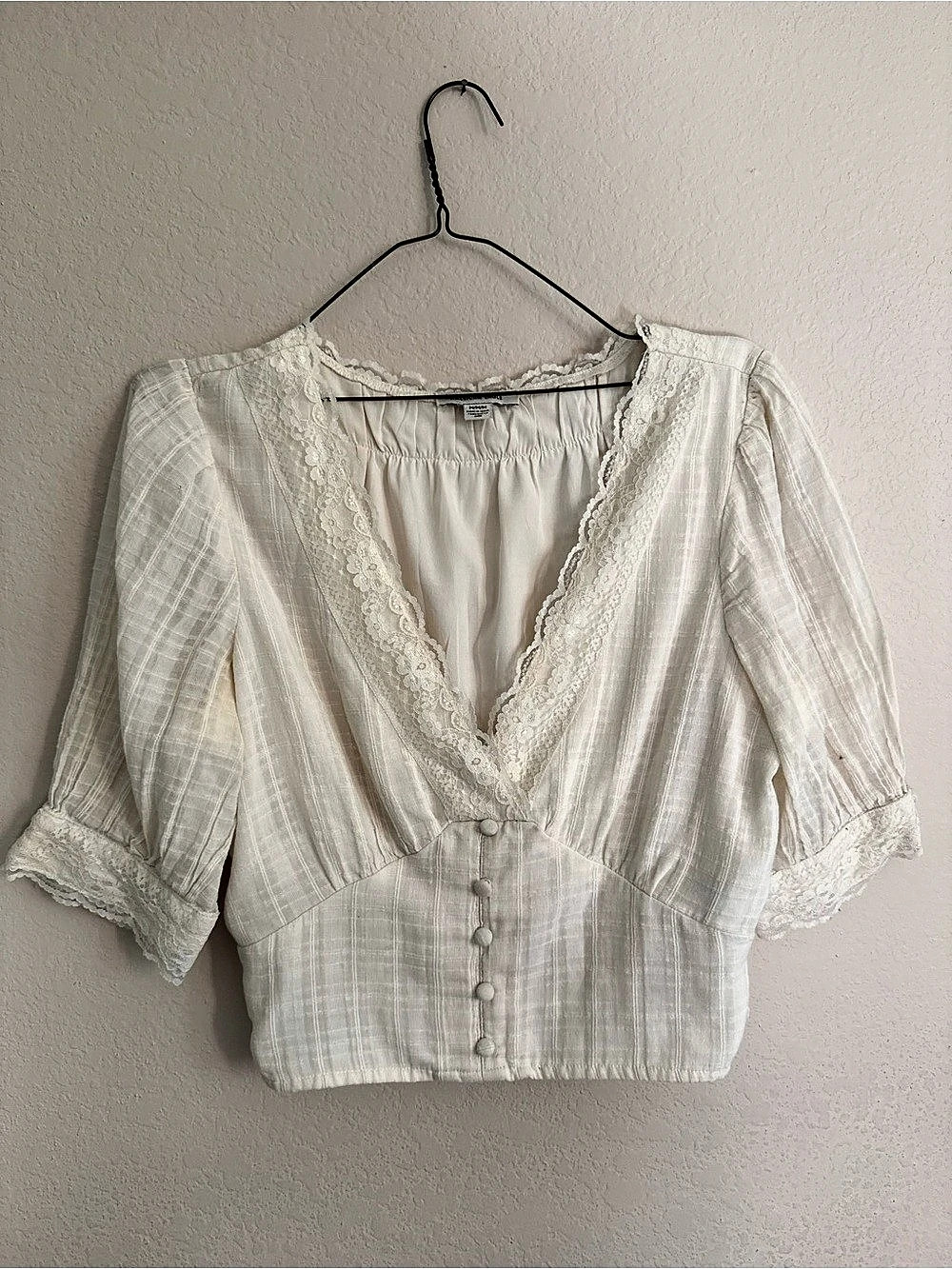 American Eagle White Lace Trim Blouse
